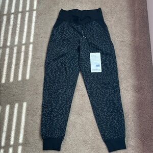 NWT Lululemon Dance Studio Mid Rise Jogger Size 0